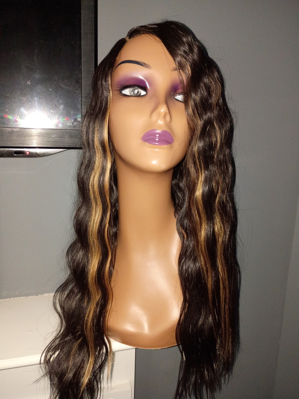 Long Wavy Highlighted Women's Wig - Dark Brown with Blonde Streaks